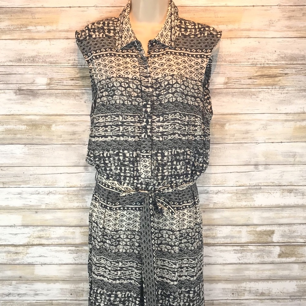 Emma & Michelle Black/White jumpsuit sz 12